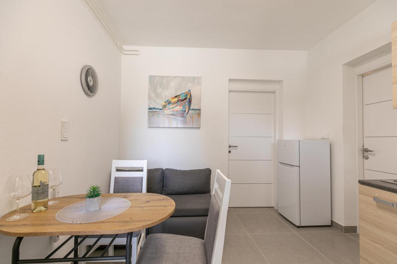 Apartments Tina Stinjan Pula Luaran gambar